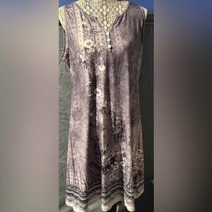 Chic Lavender Sleeveless Midi Dress